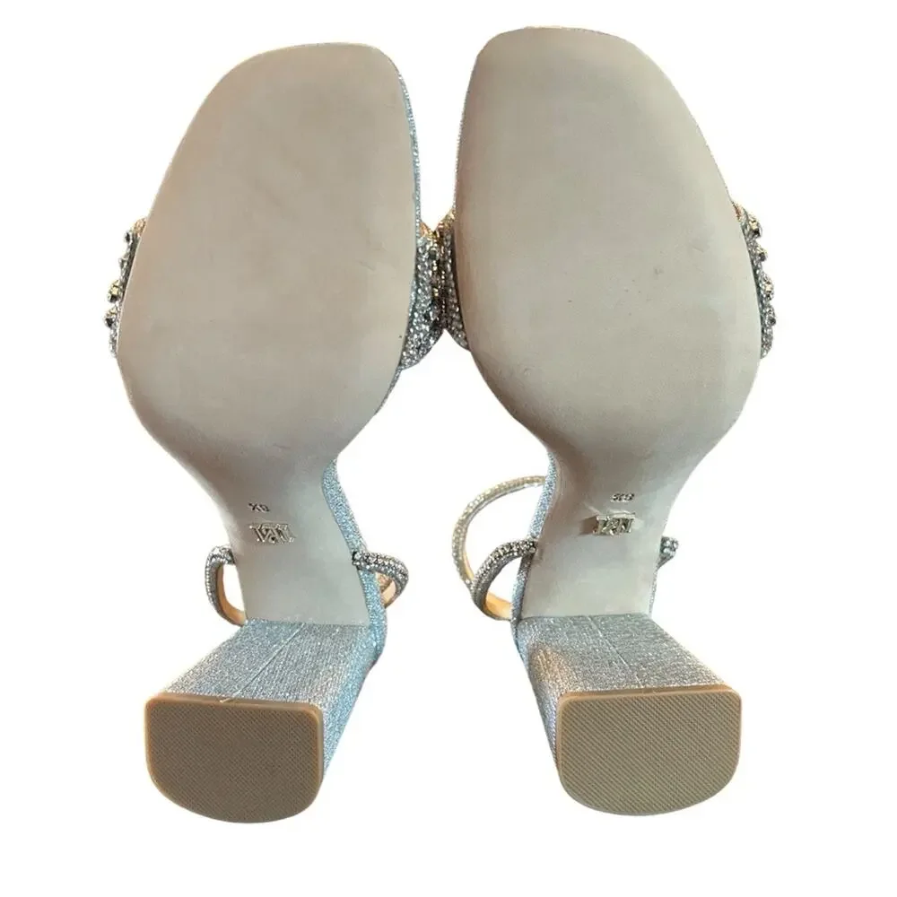 Badgley Mischka Becca Strappy Block Heels Silver Metallic Rhinestone NEW Size 7